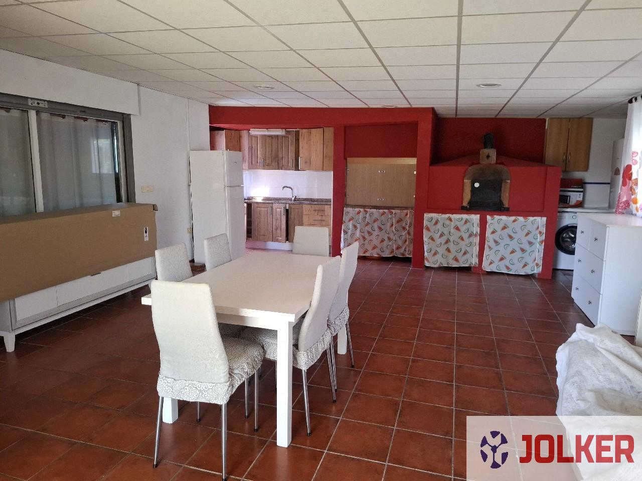 For rent of house in Burriana