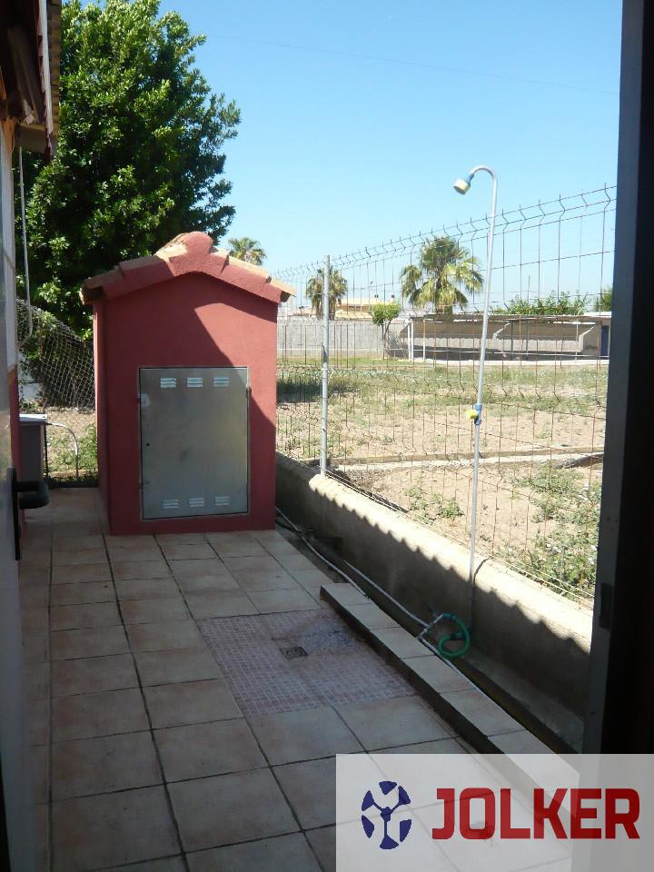 For rent of house in Burriana