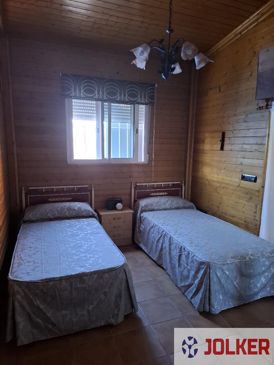 For rent of house in Burriana