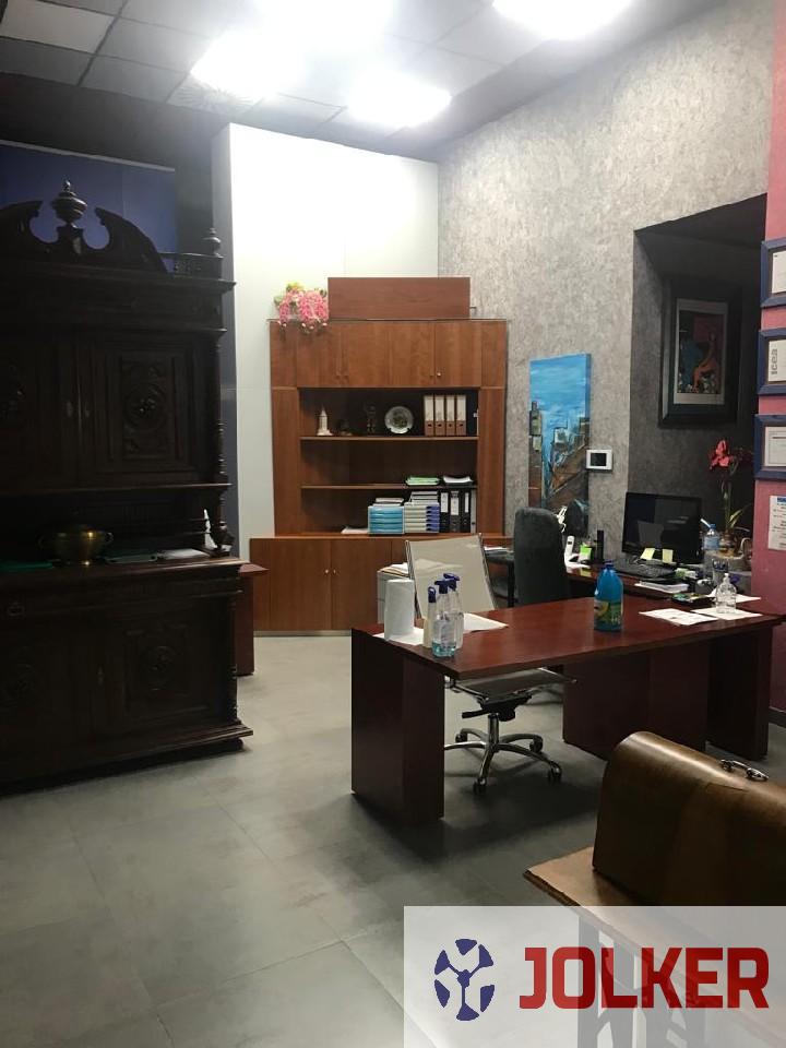 For sale of commercial in Burriana