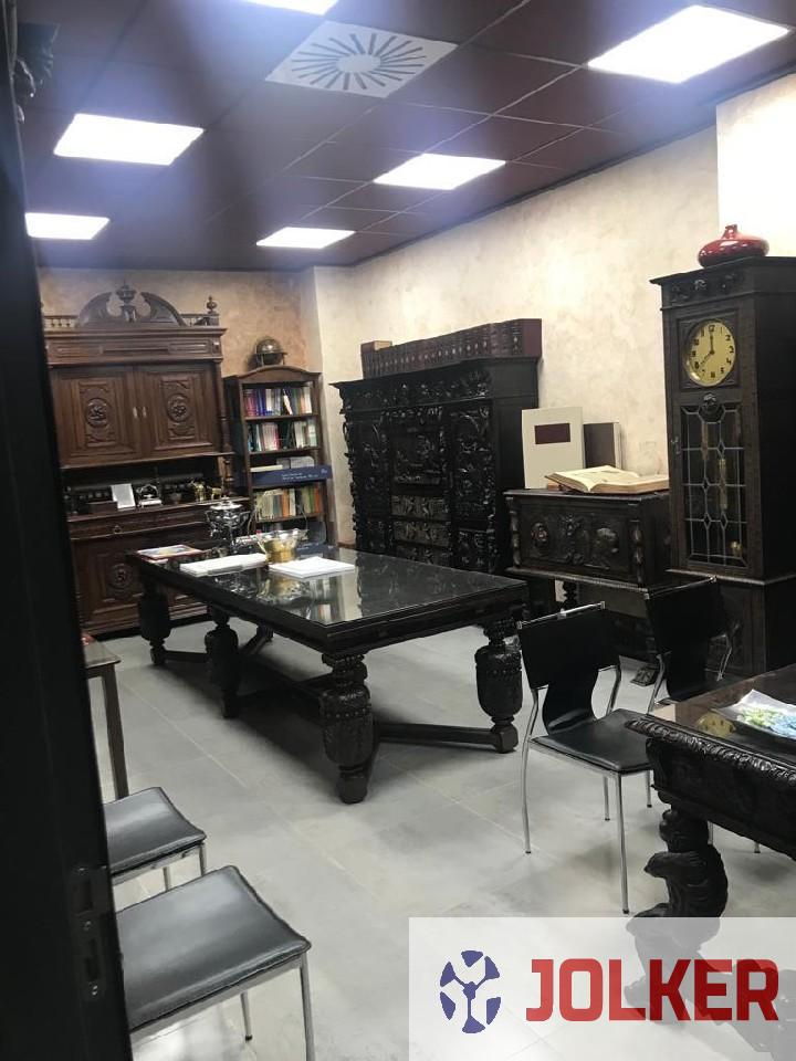 For sale of commercial in Burriana
