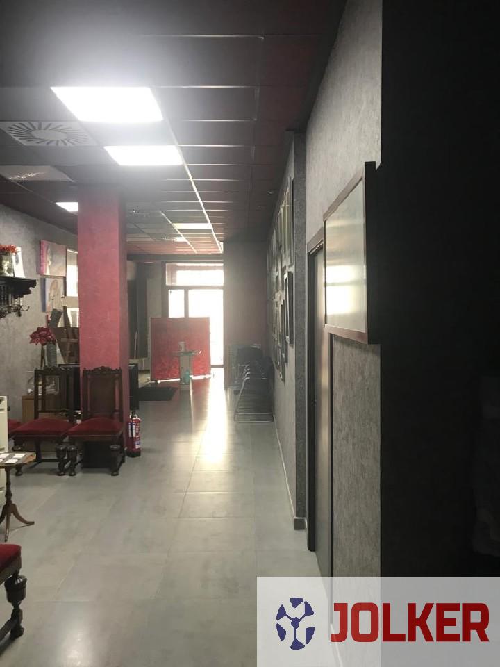 For sale of commercial in Burriana