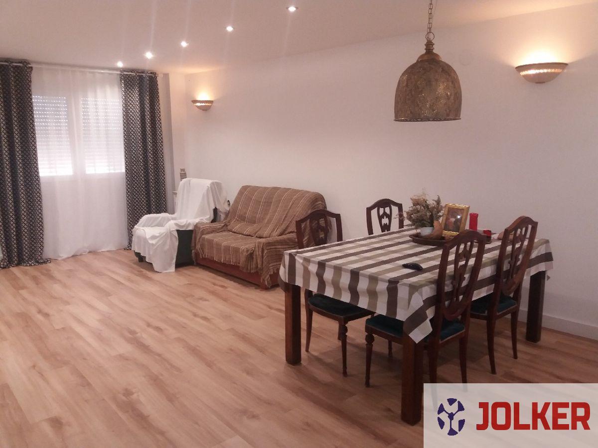 For sale of flat in Burriana