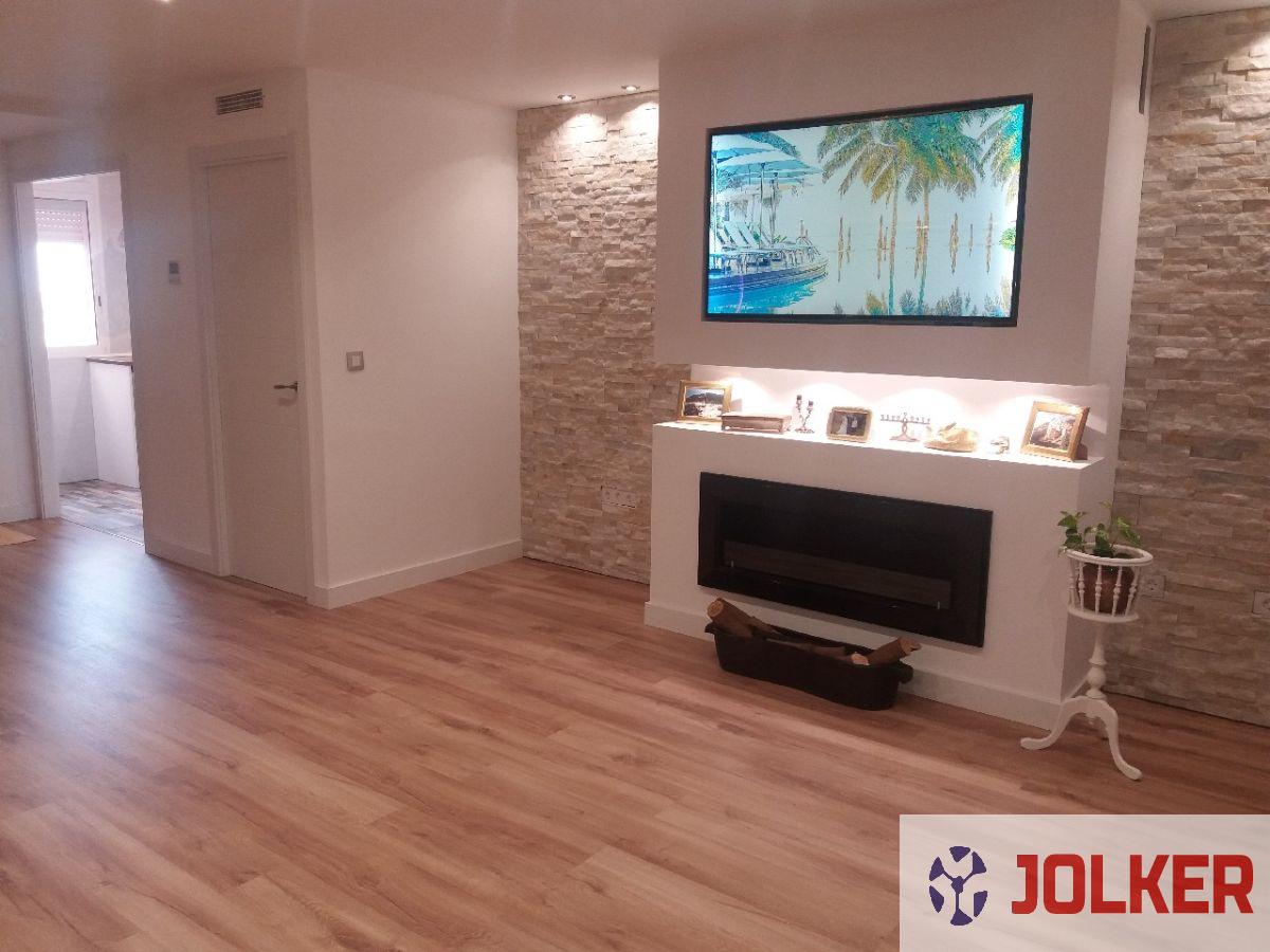 For sale of flat in Burriana