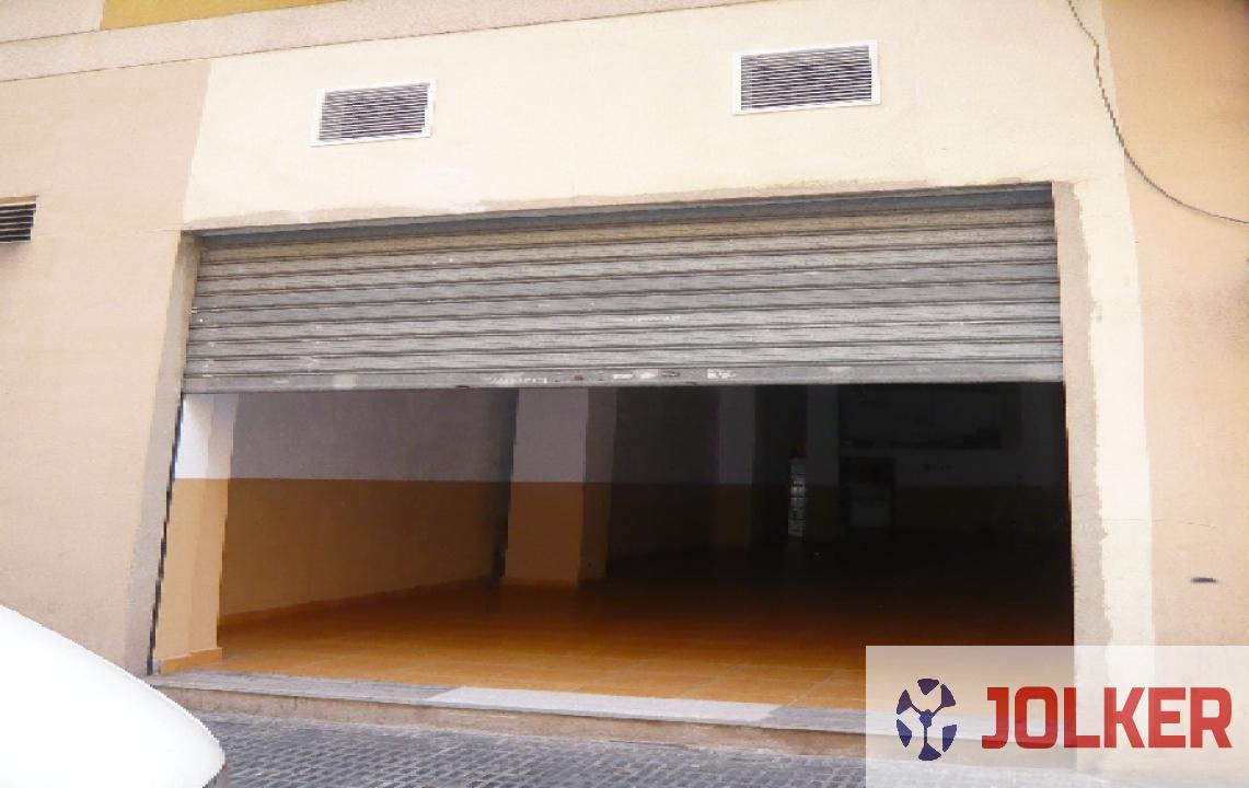 Venta de local comercial en Burriana