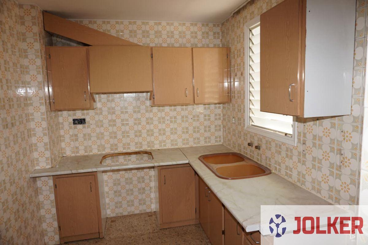 For sale of flat in Burriana
