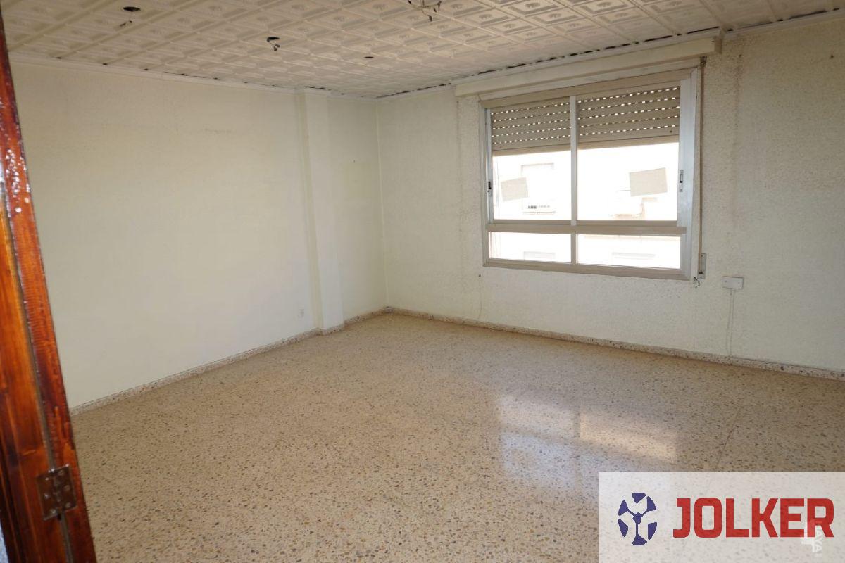 For sale of flat in Burriana