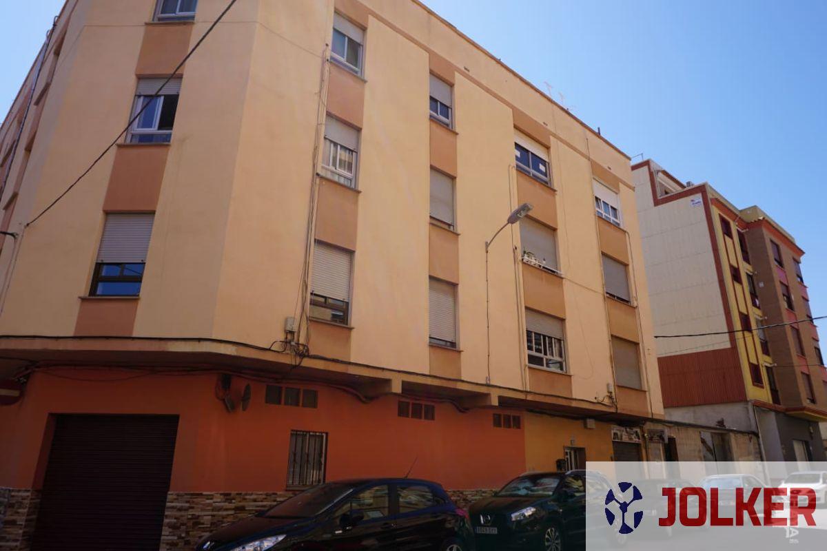 For sale of flat in Burriana