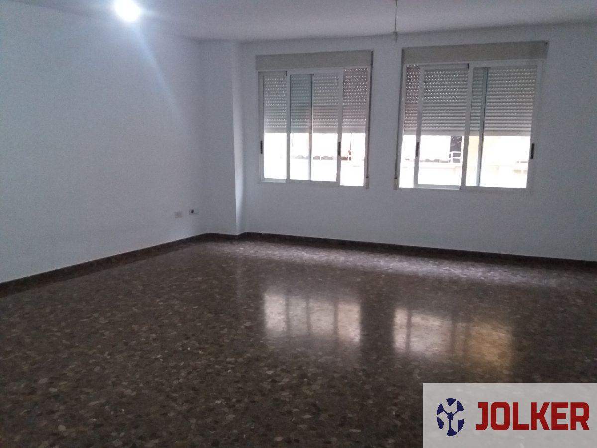 For sale of flat in Burriana