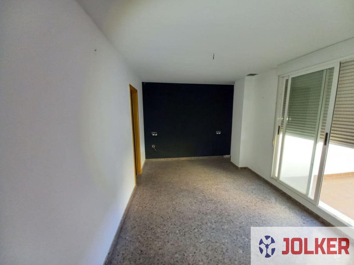 For sale of flat in Almazora