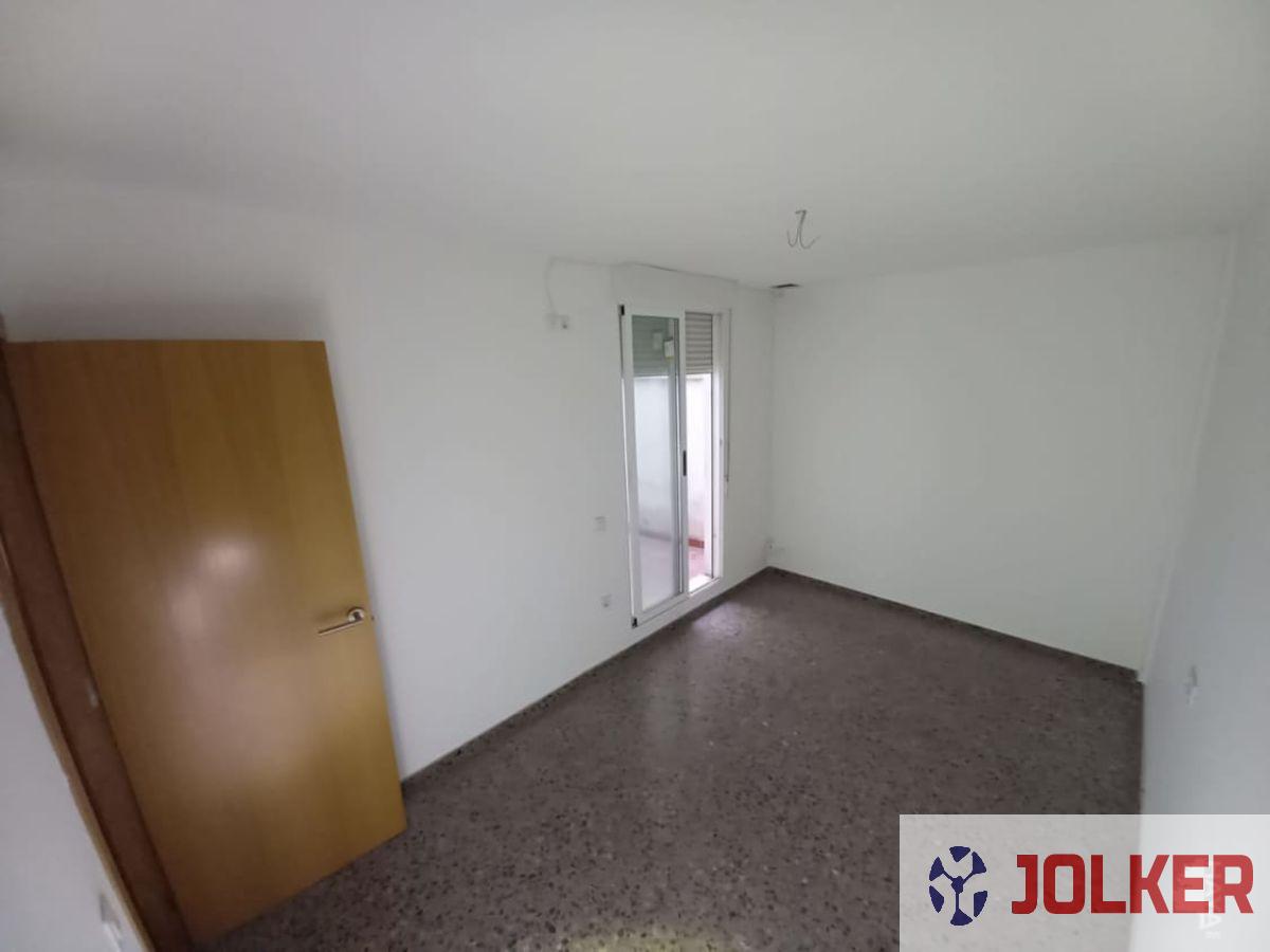 For sale of flat in Almazora