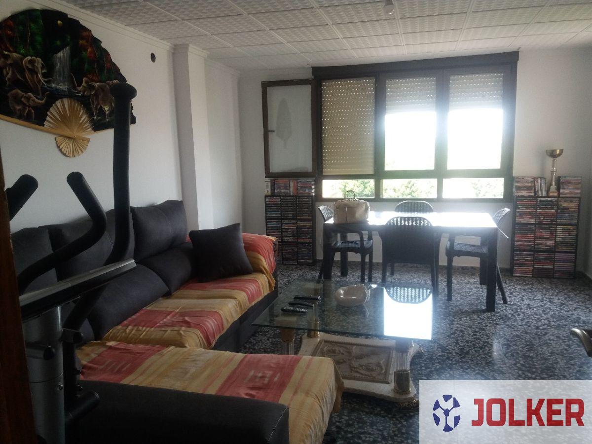 For sale of flat in Burriana