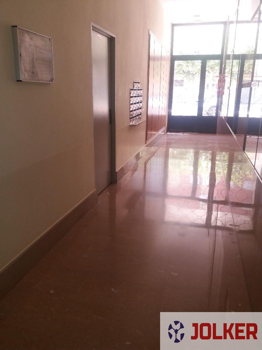 For sale of flat in Burriana