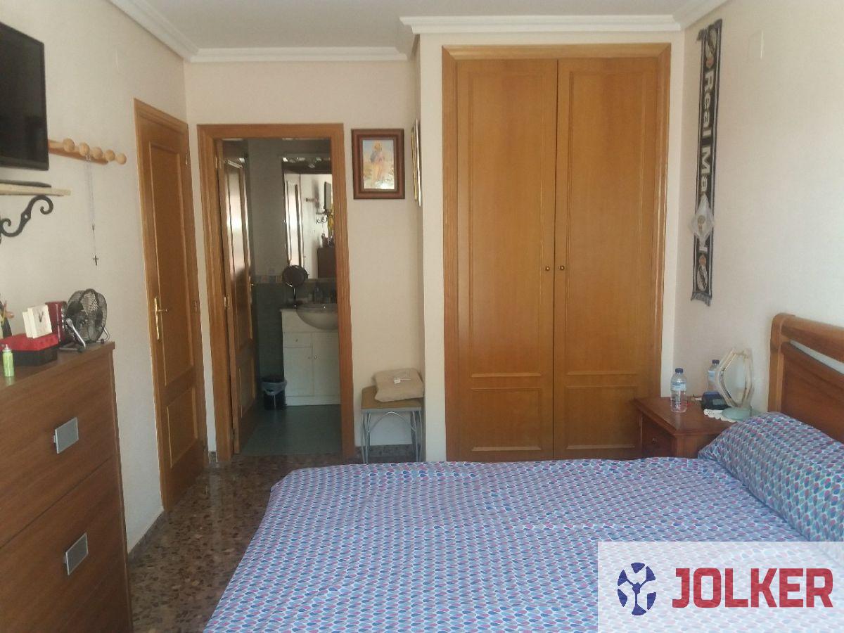 For sale of flat in Burriana