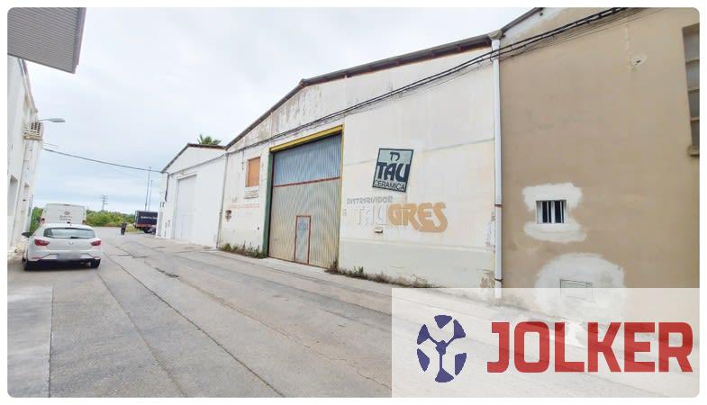 For sale of industrial plant/warehouse in Burriana