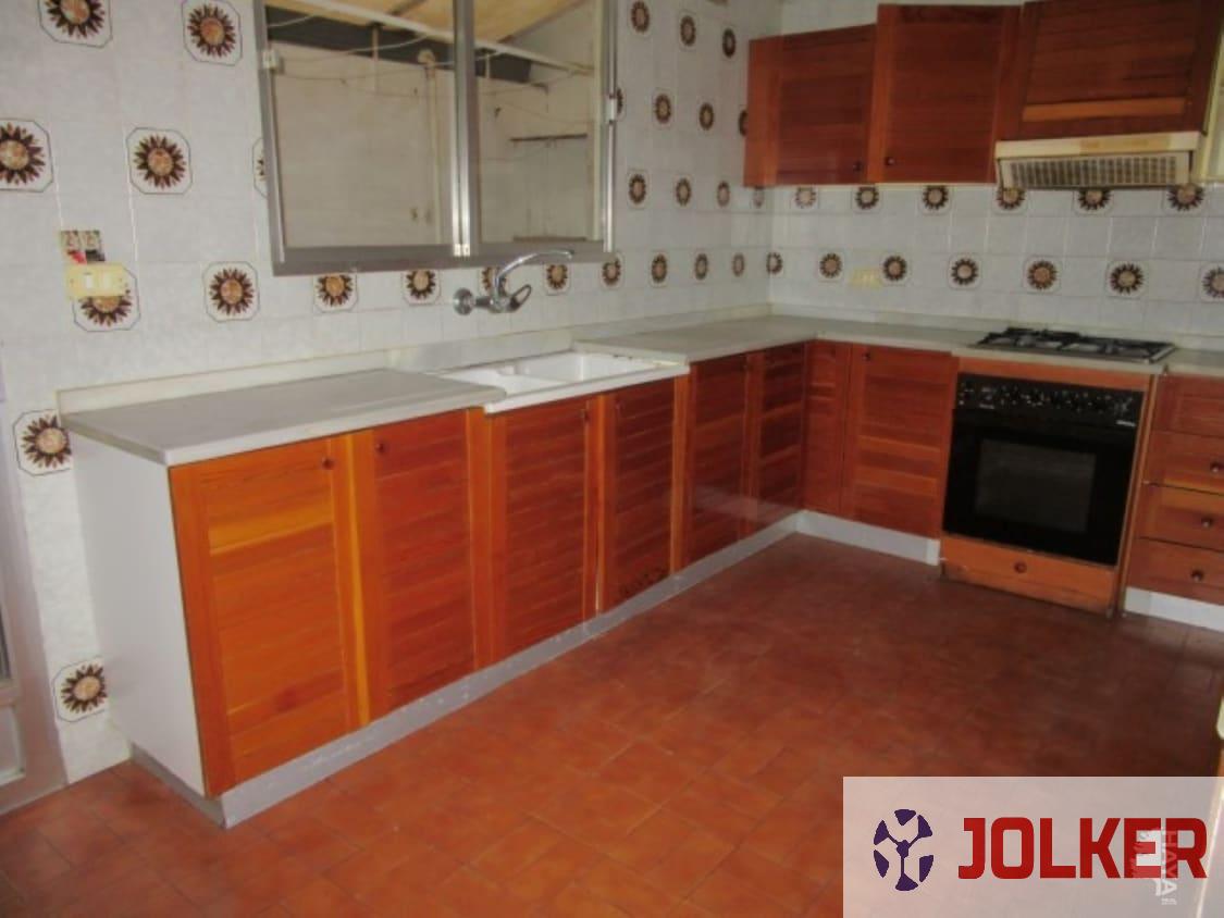 For sale of flat in Burriana