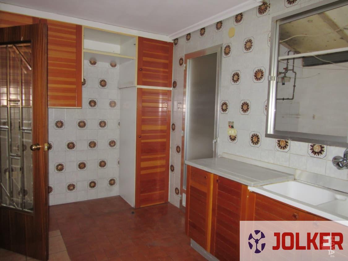 For sale of flat in Burriana