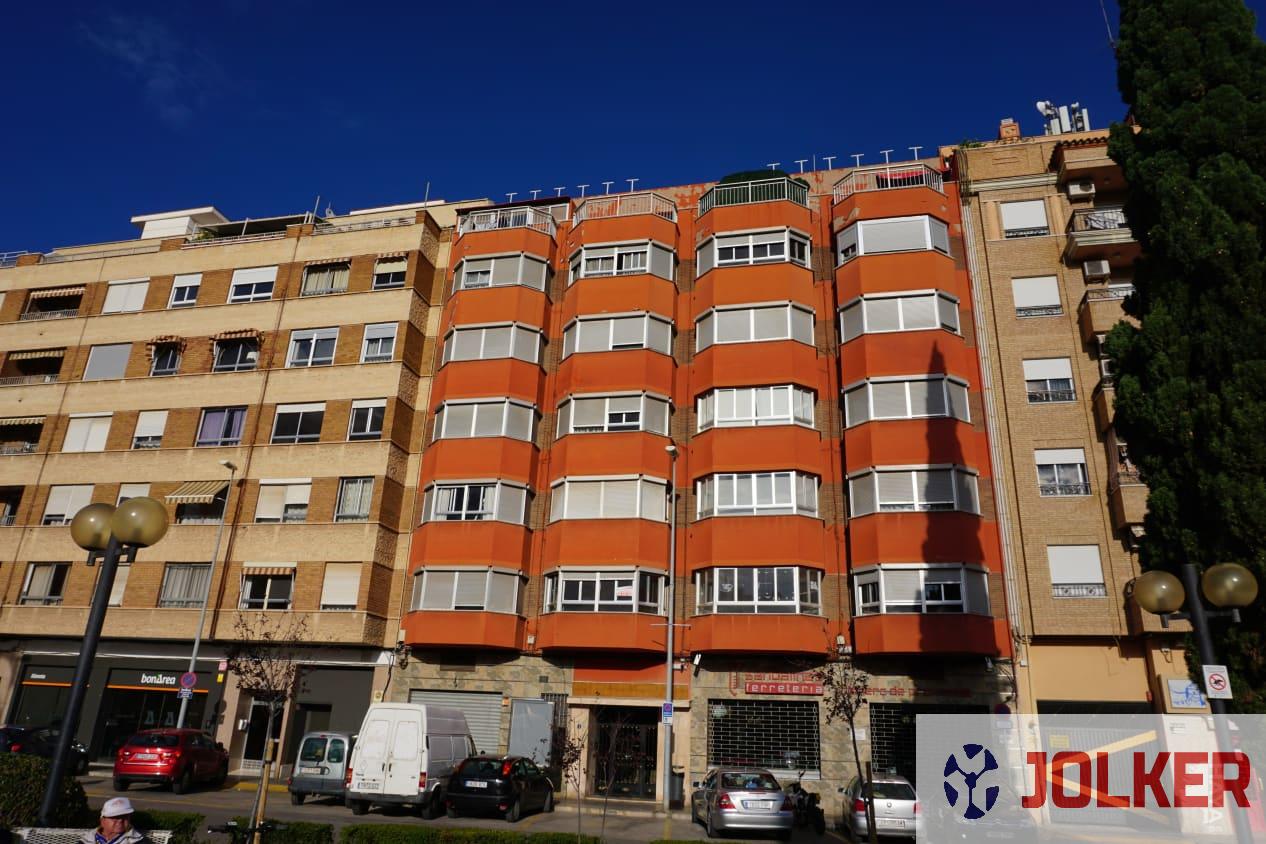 For sale of flat in Burriana