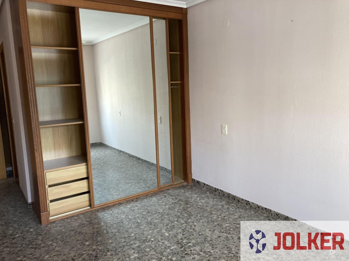 For sale of flat in Almazora