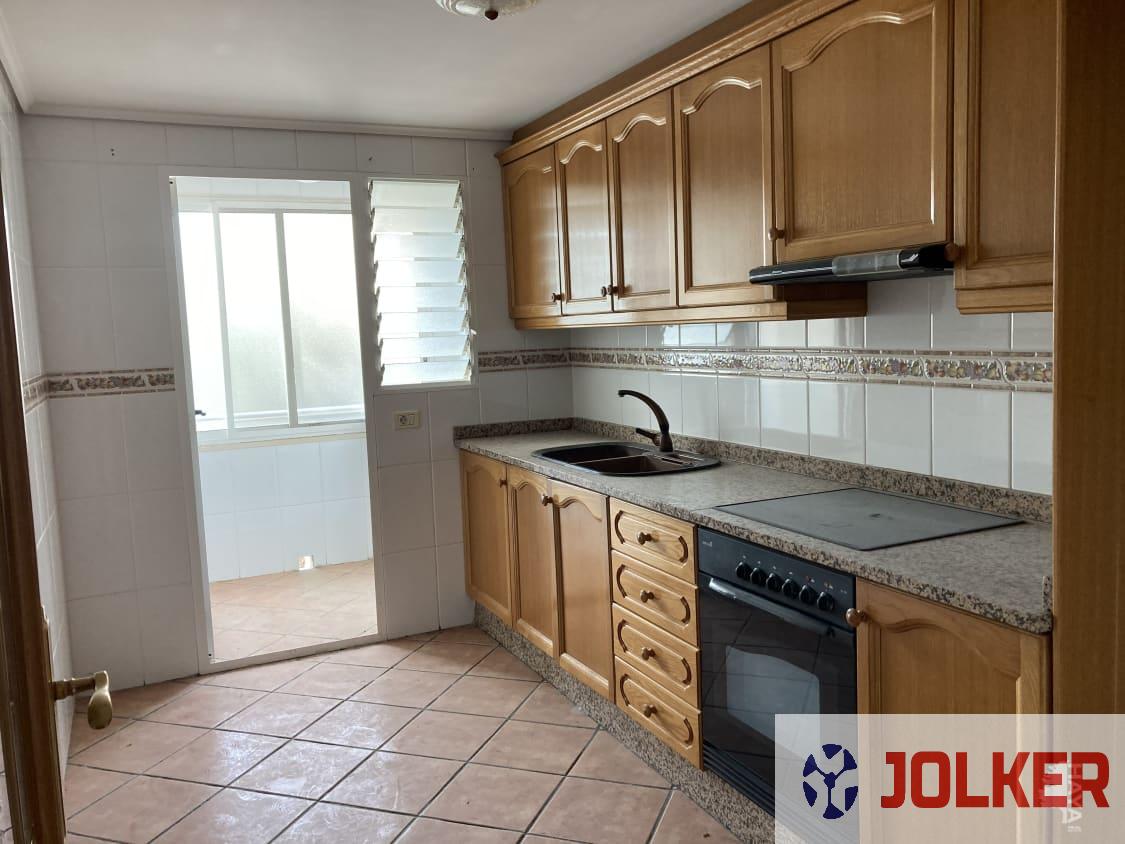 For sale of flat in Almazora