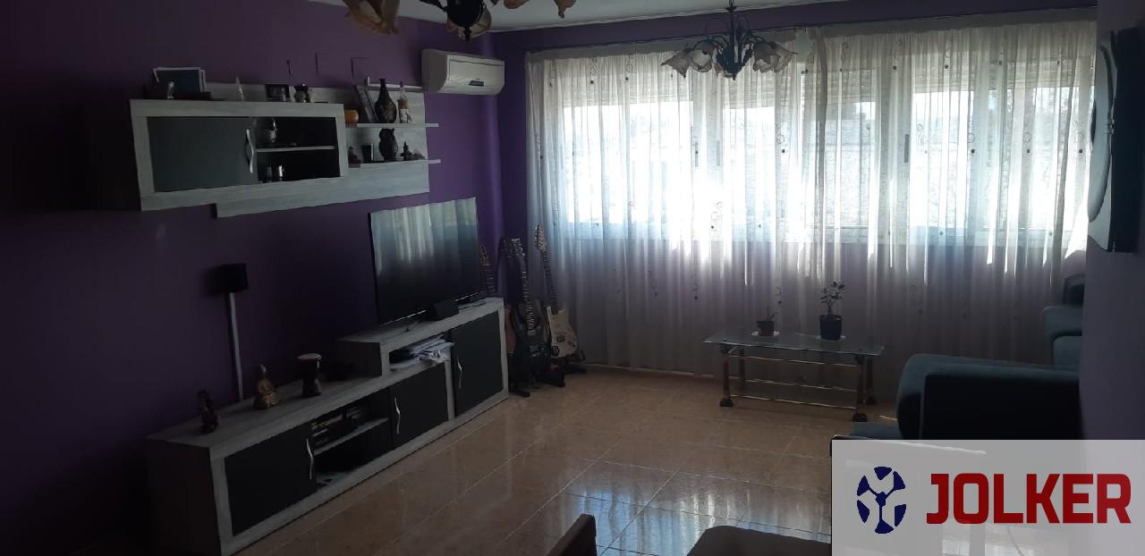 For sale of flat in Burriana
