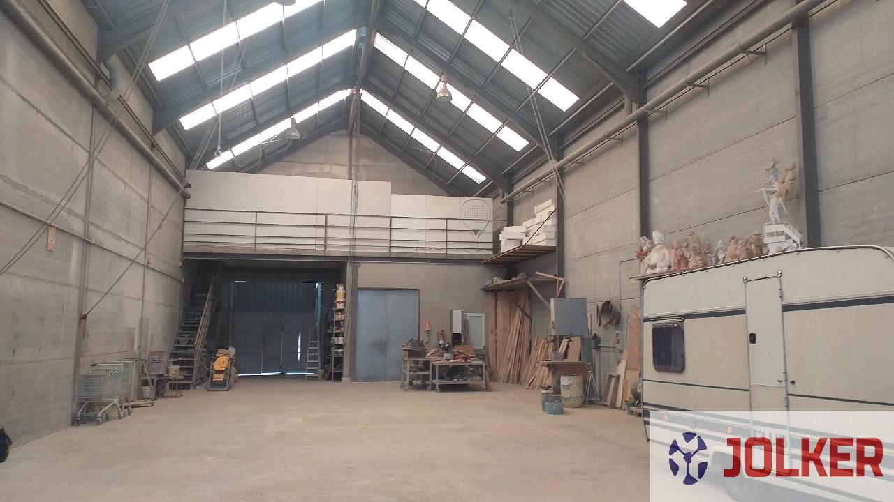 For sale of industrial plant/warehouse in Burriana