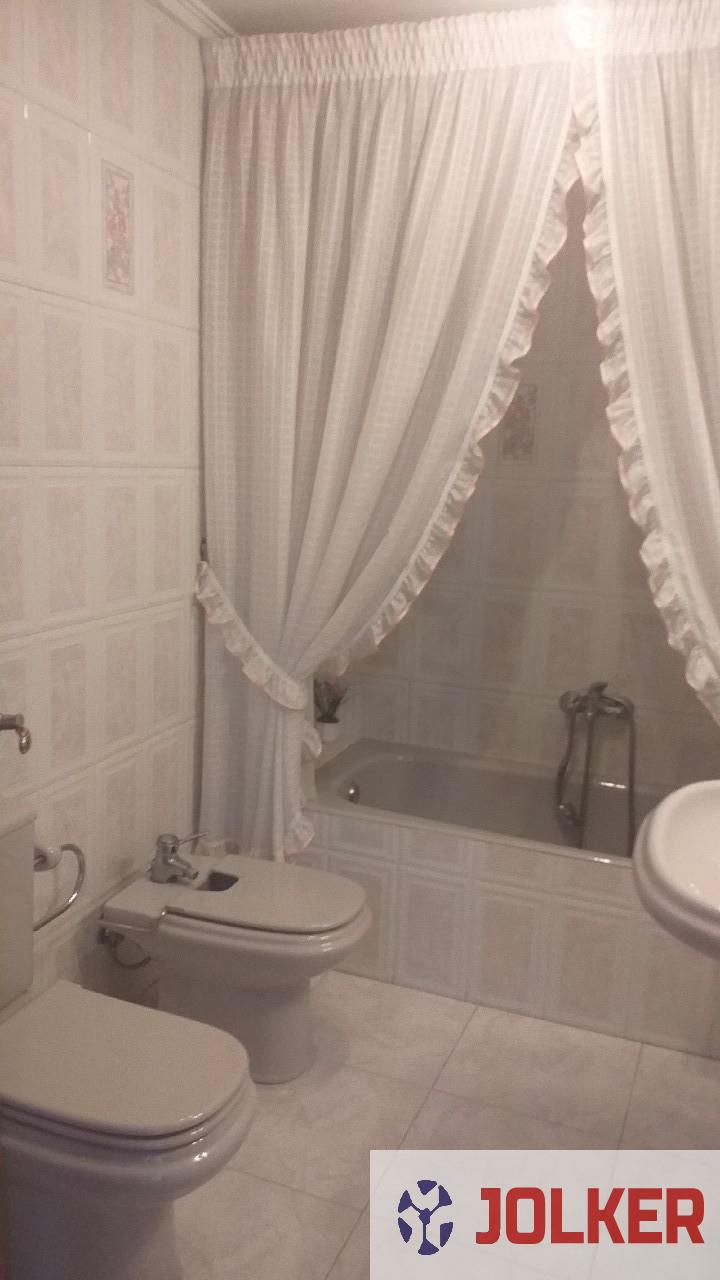 For sale of house in Moncófar