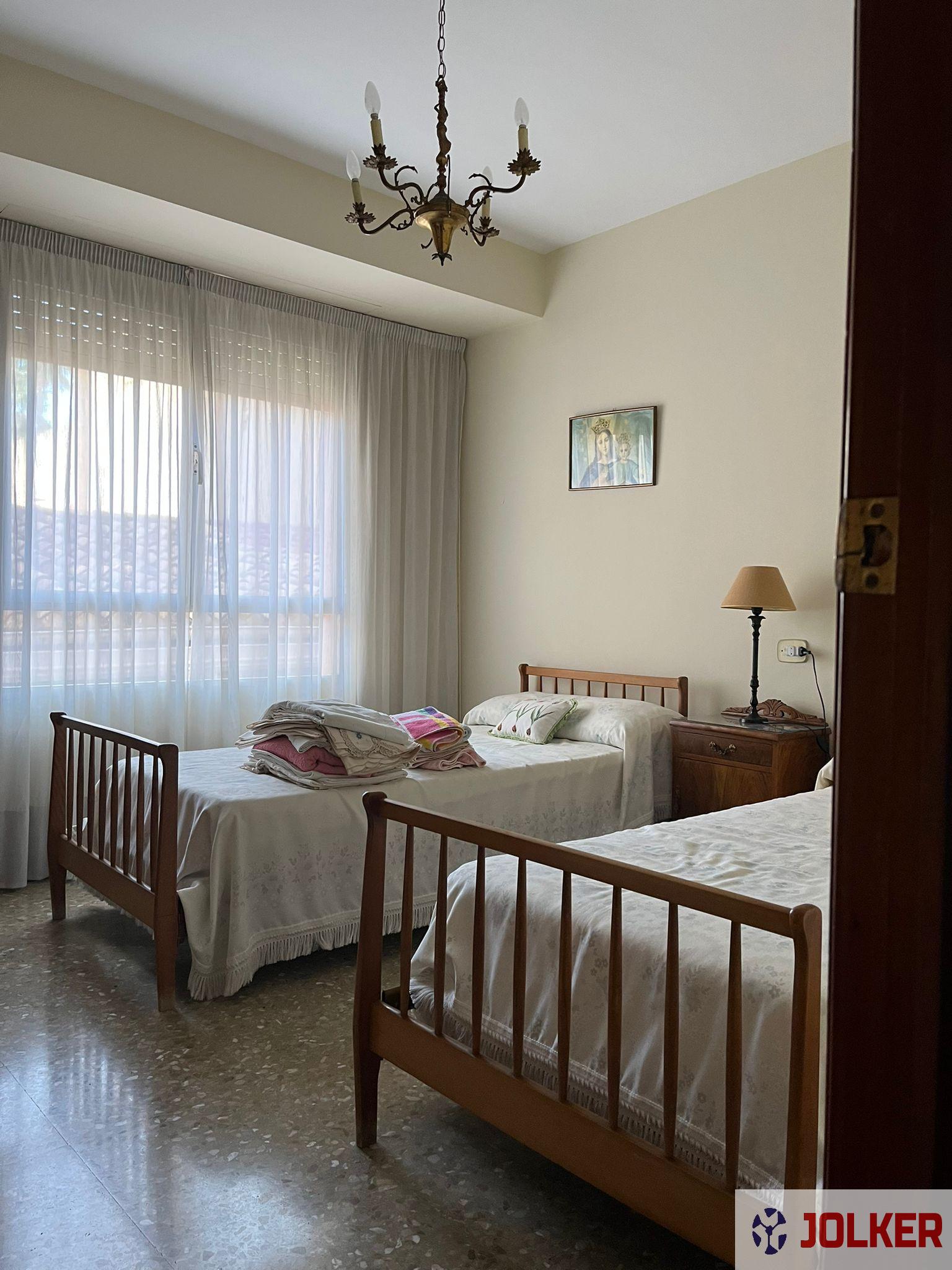 For sale of flat in Burriana