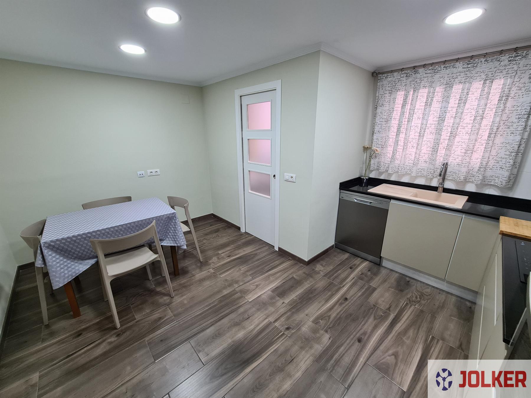 For sale of flat in Burriana