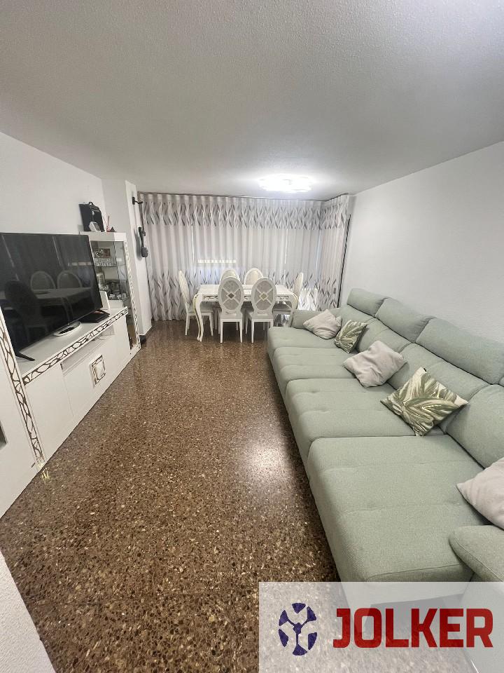 For sale of flat in Burriana