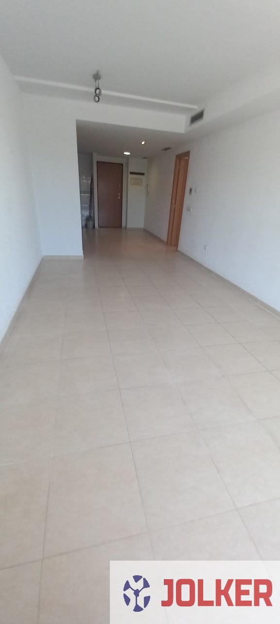 For rent of flat in Burriana