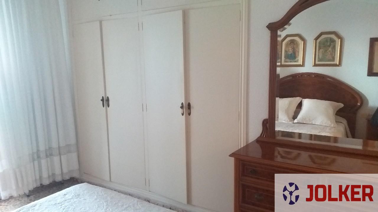 For sale of flat in Burriana