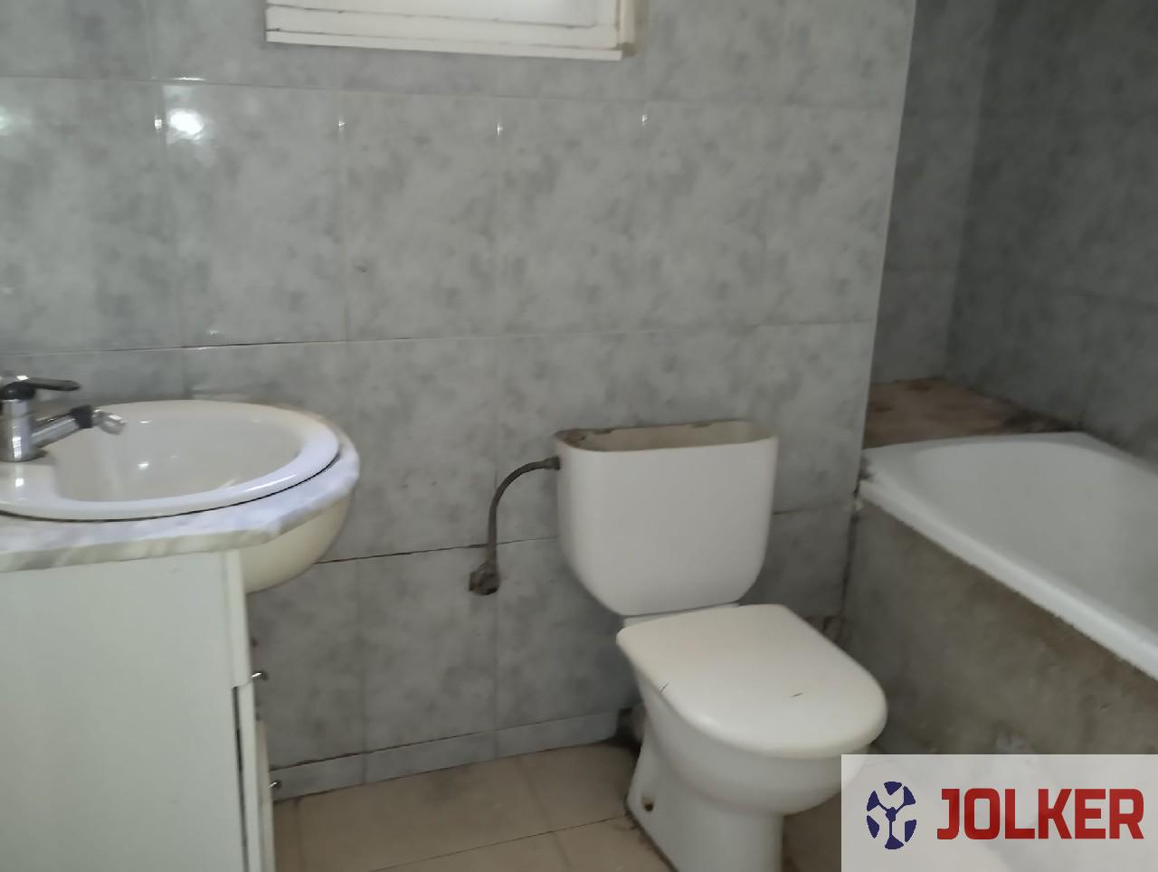 For sale of flat in Almazora