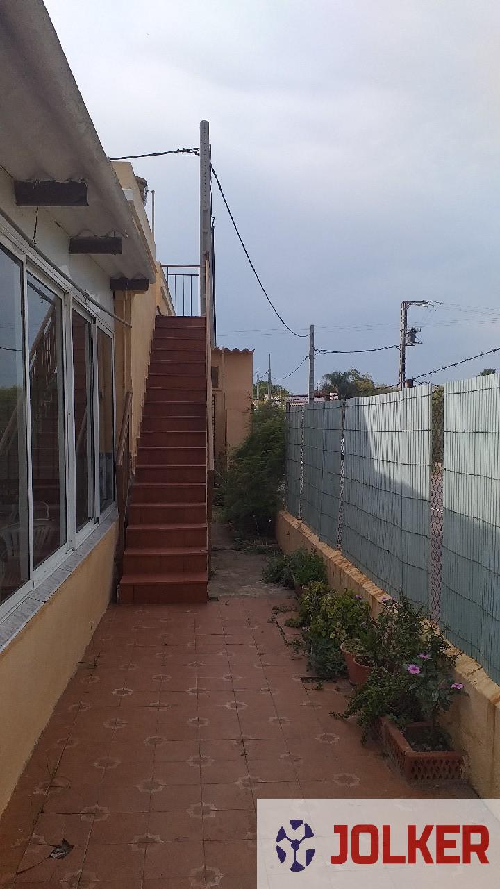 For sale of chalet in Burriana