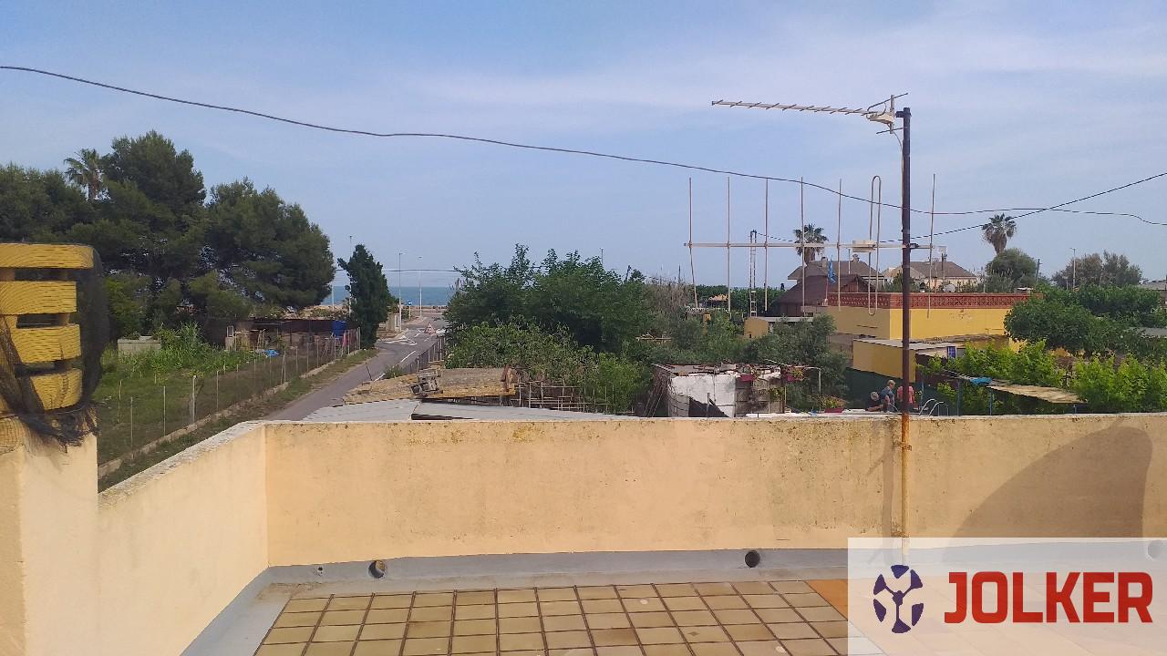 For sale of chalet in Burriana