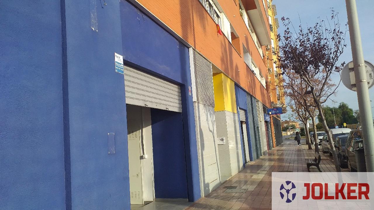 For rent of commercial in Burriana