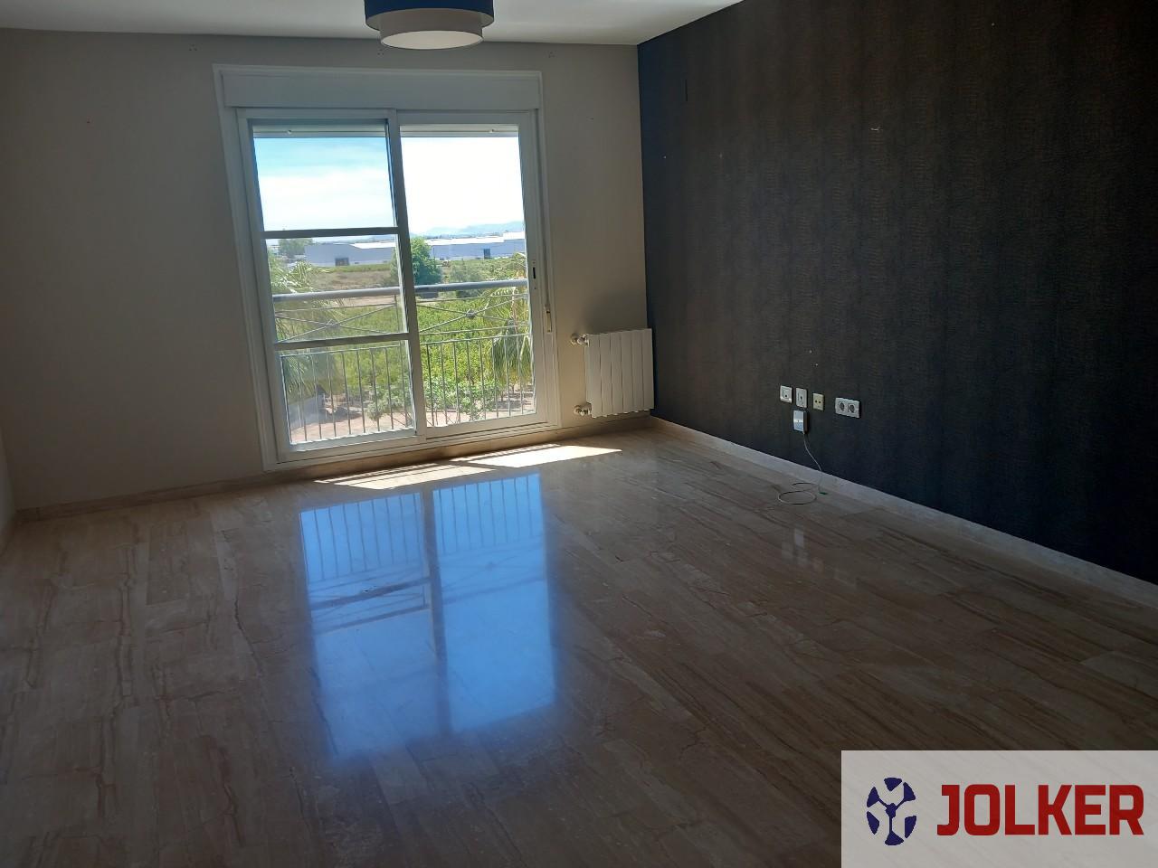 For sale of flat in Burriana
