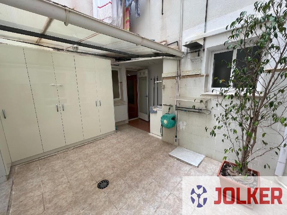 For sale of flat in Burriana