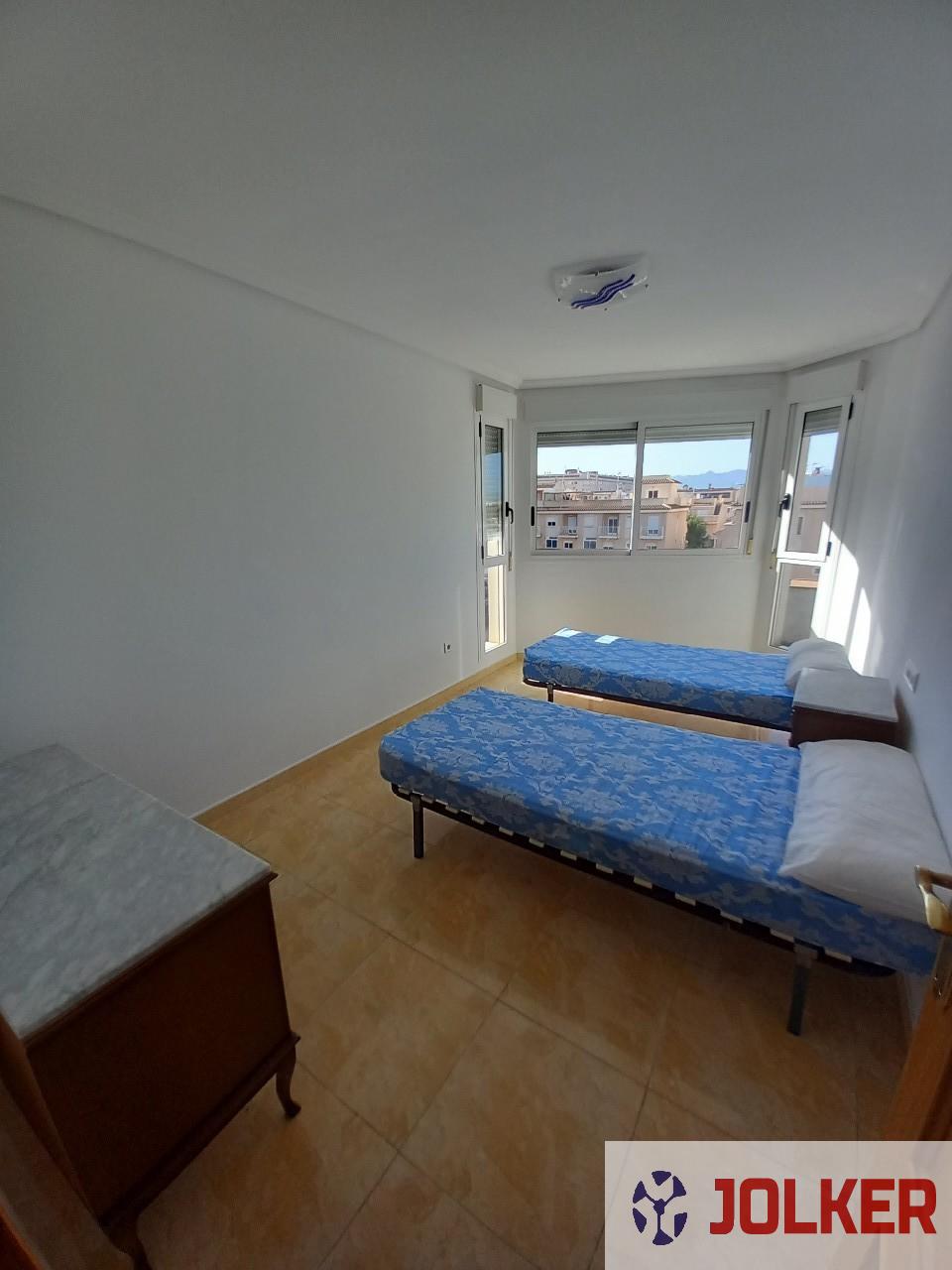For sale of flat in Burriana