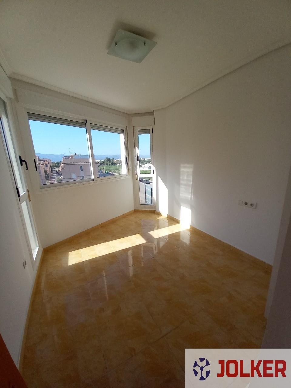For sale of flat in Burriana