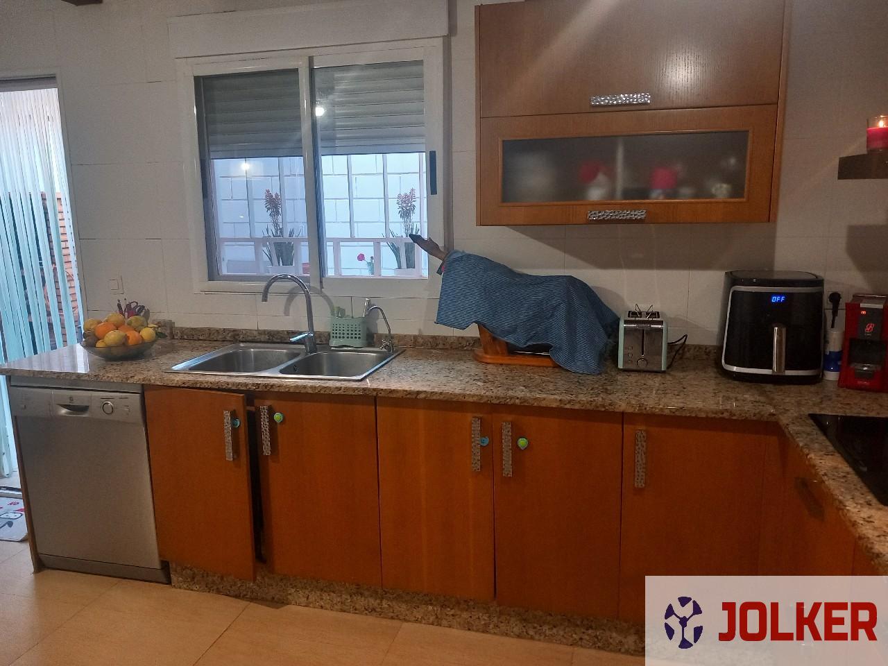 For sale of chalet in Burriana