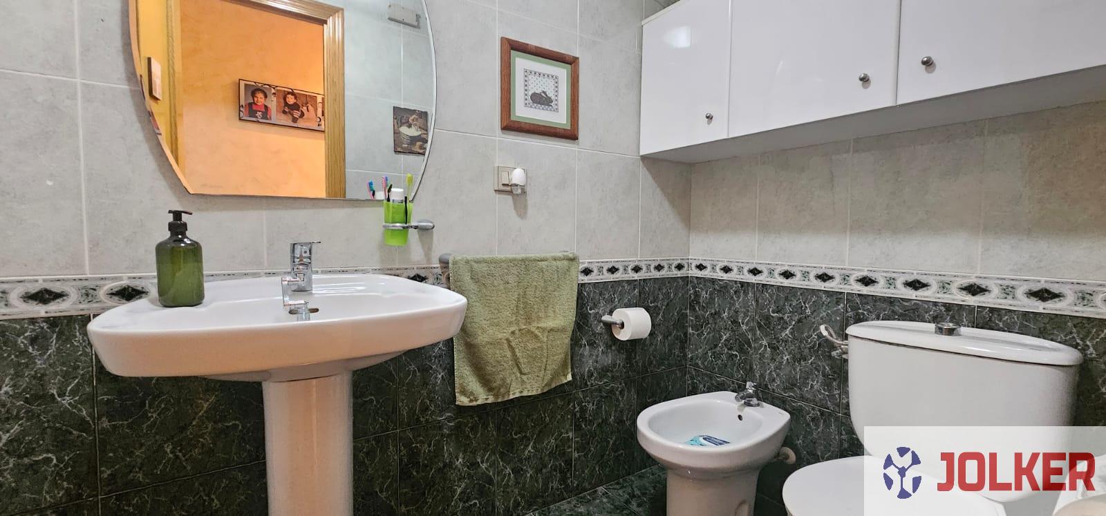 For sale of flat in Burriana