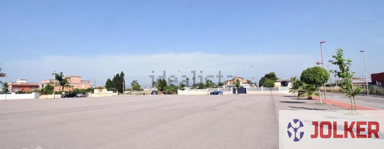 For sale of land in Burriana