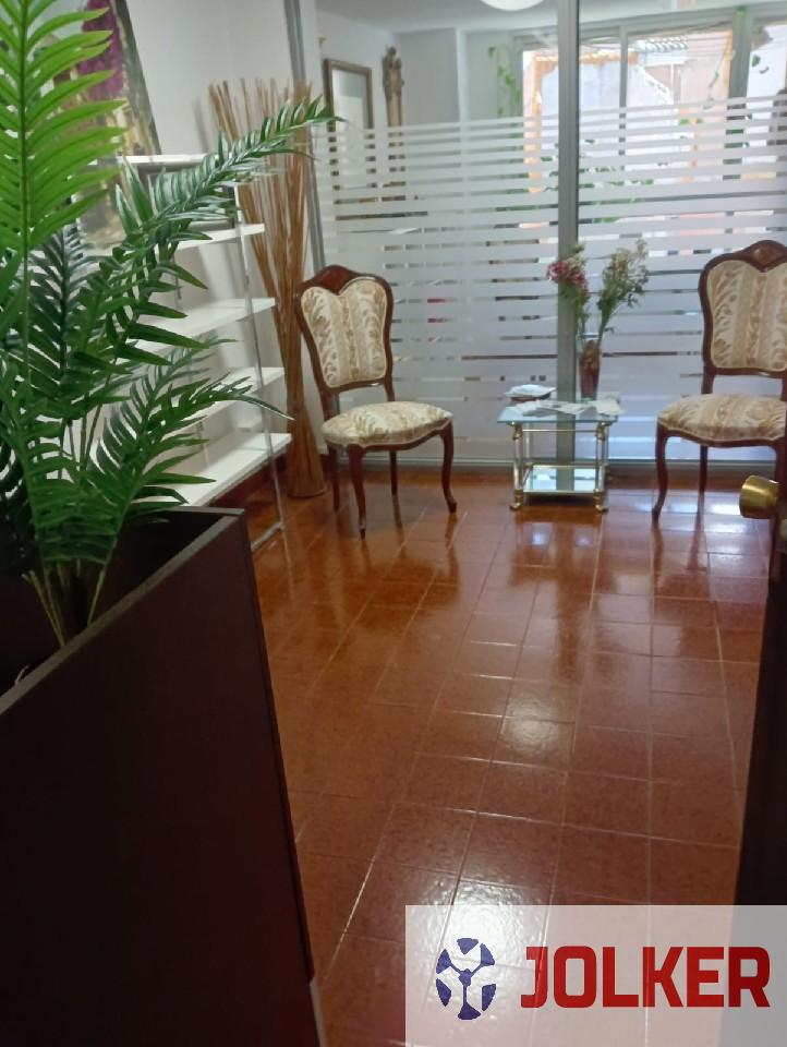 For sale of commercial in Burriana
