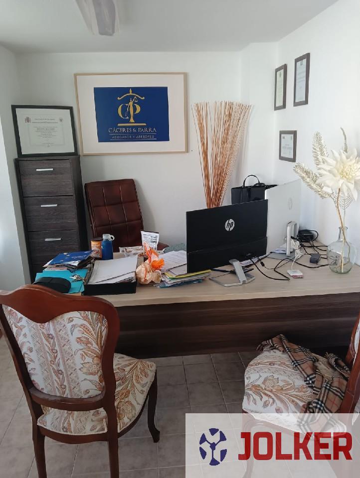 For sale of commercial in Burriana