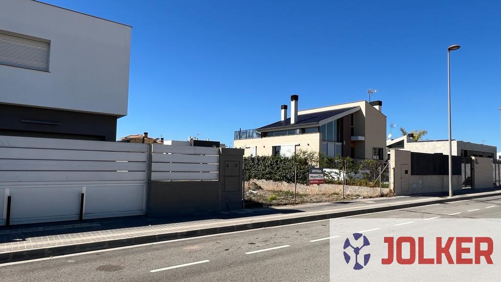 For sale of land in Burriana