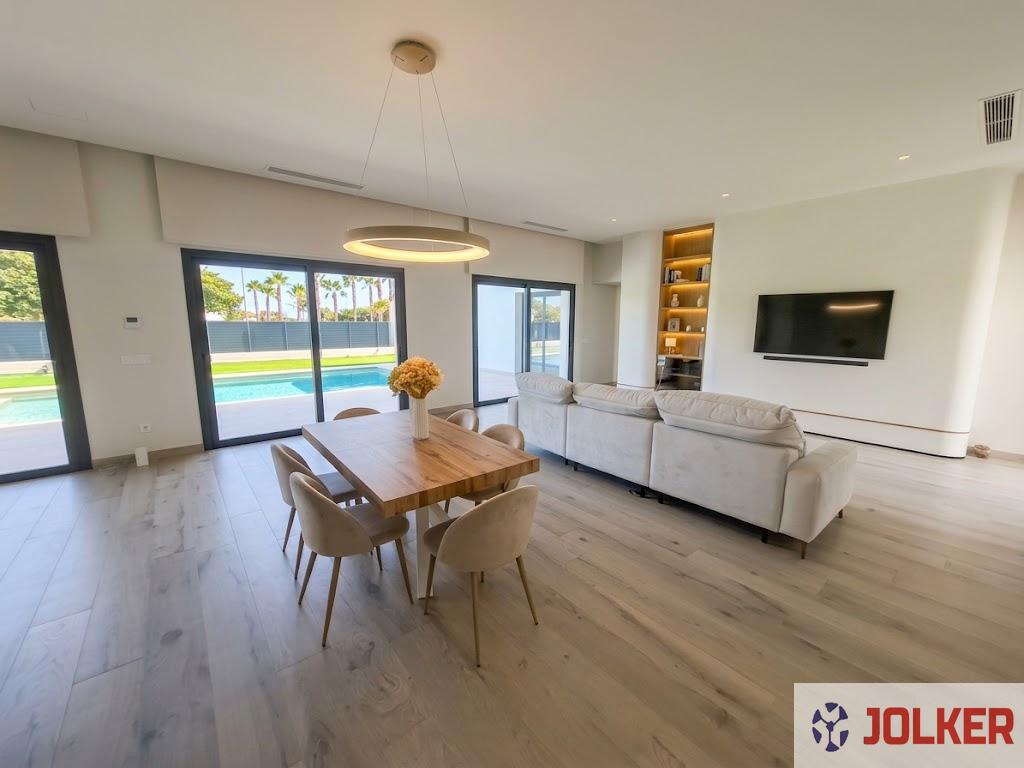 Venta de casa en Burriana