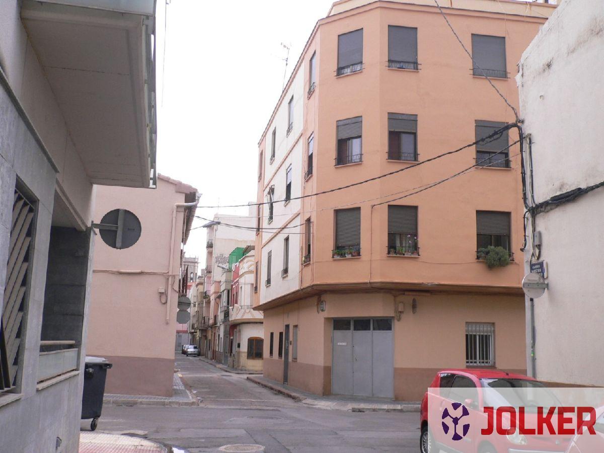 For sale of flat in Burriana