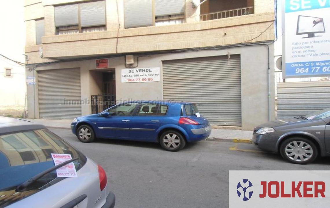 Venta de local comercial en Onda