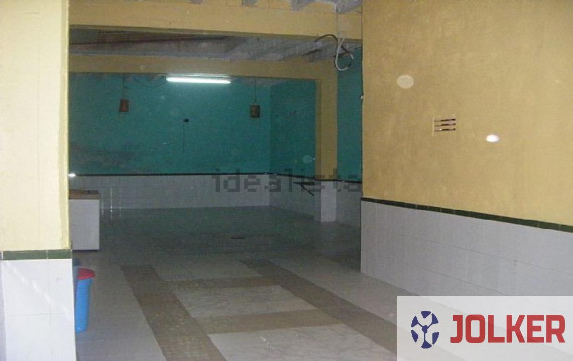 For sale of commercial in Burriana